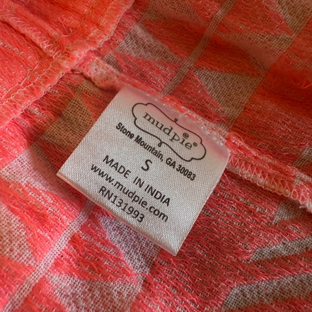 Mud Pie Coral Patterned V-Neck Top - Size XS - Picture 8 of 9